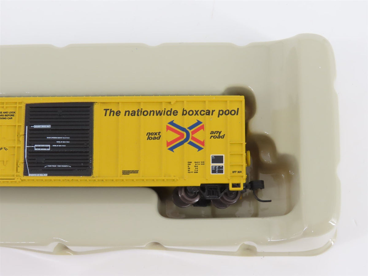 N Scale Athearn 11147 ABOX Railbox 50&#39; Plug &amp; Sliding Door Box Car #51235