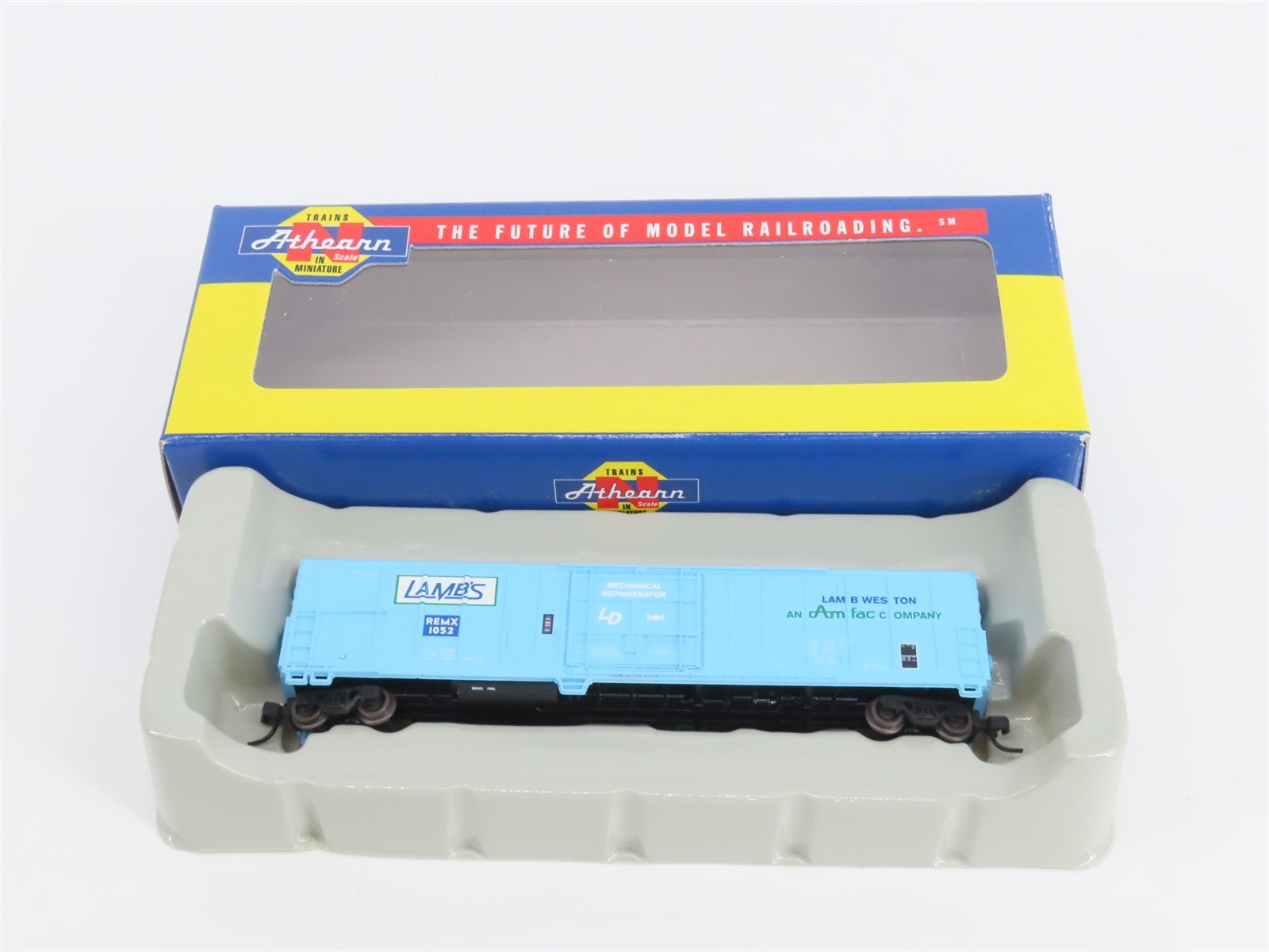 N Scale Athearn 11104 REMX Lamb Weston 57' Mechanical Reefer #1052