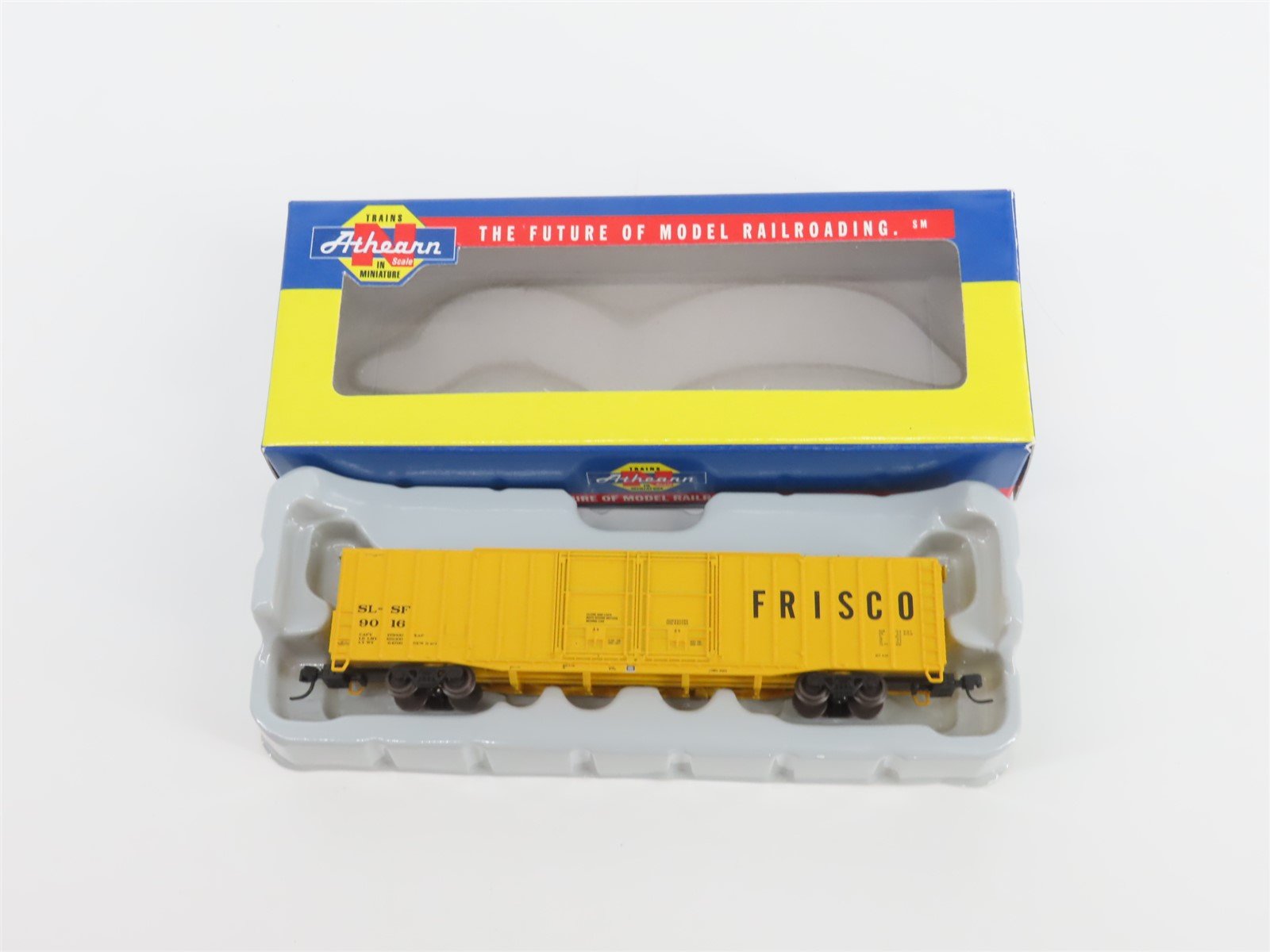 N Scale Athearn 10768 SL-SF Frisco Railroad 60' Auto Parts Box Car #9016