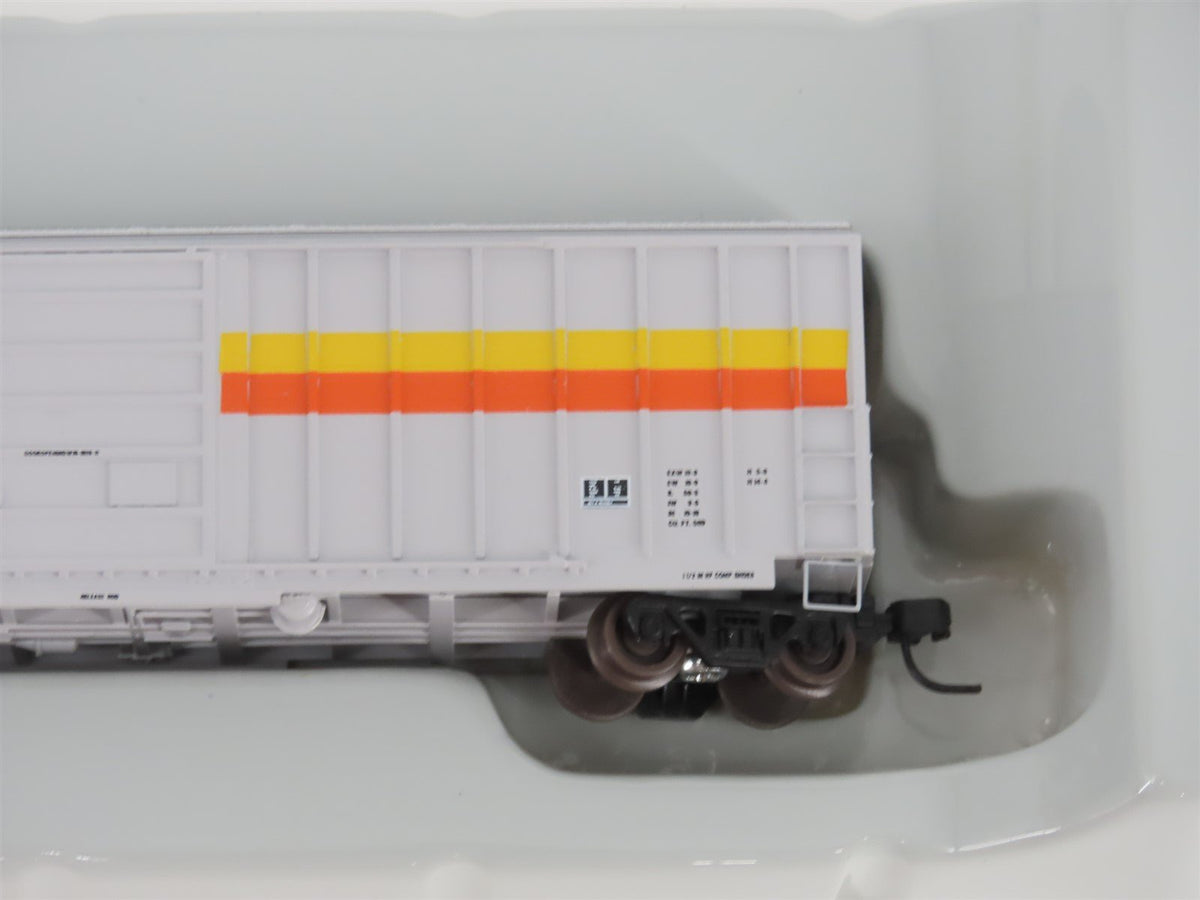 N Scale Athearn 10562 BCLR Bay Colony 50&#39; Single Door Box Car #5613