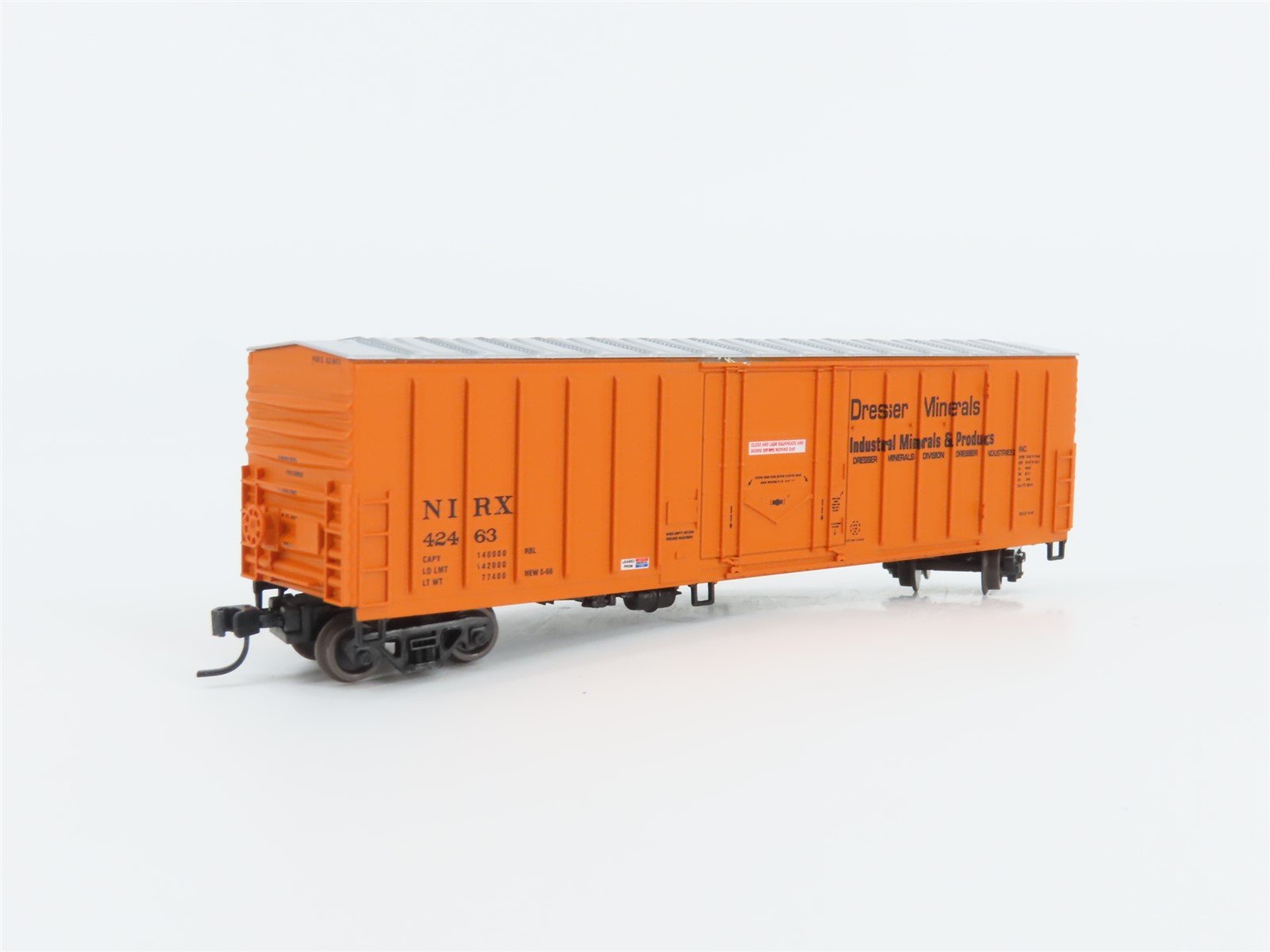N Scale Athearn 10681 NIRX Dresser Minerals 50' Single Door Box Car #42463