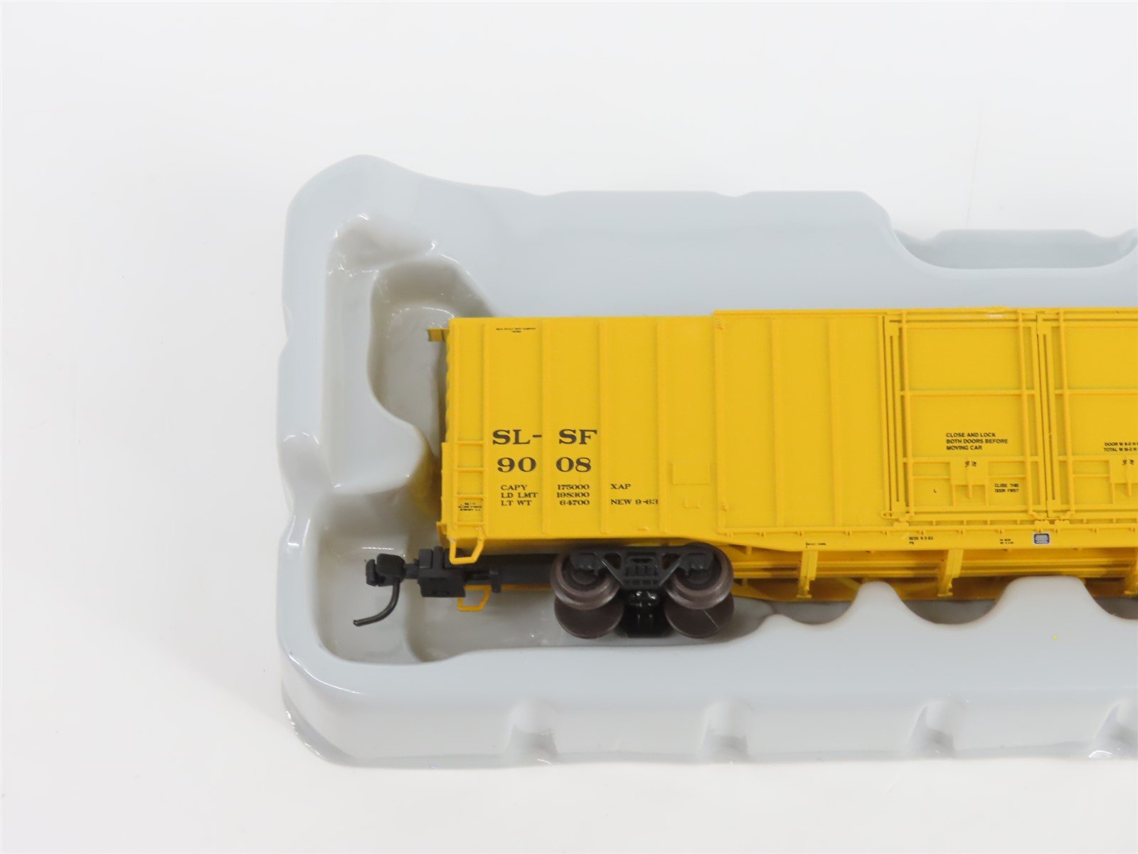 N Scale Athearn 10769 SL-SF Frisco Railroad 60' Auto Parts Box Car #9008