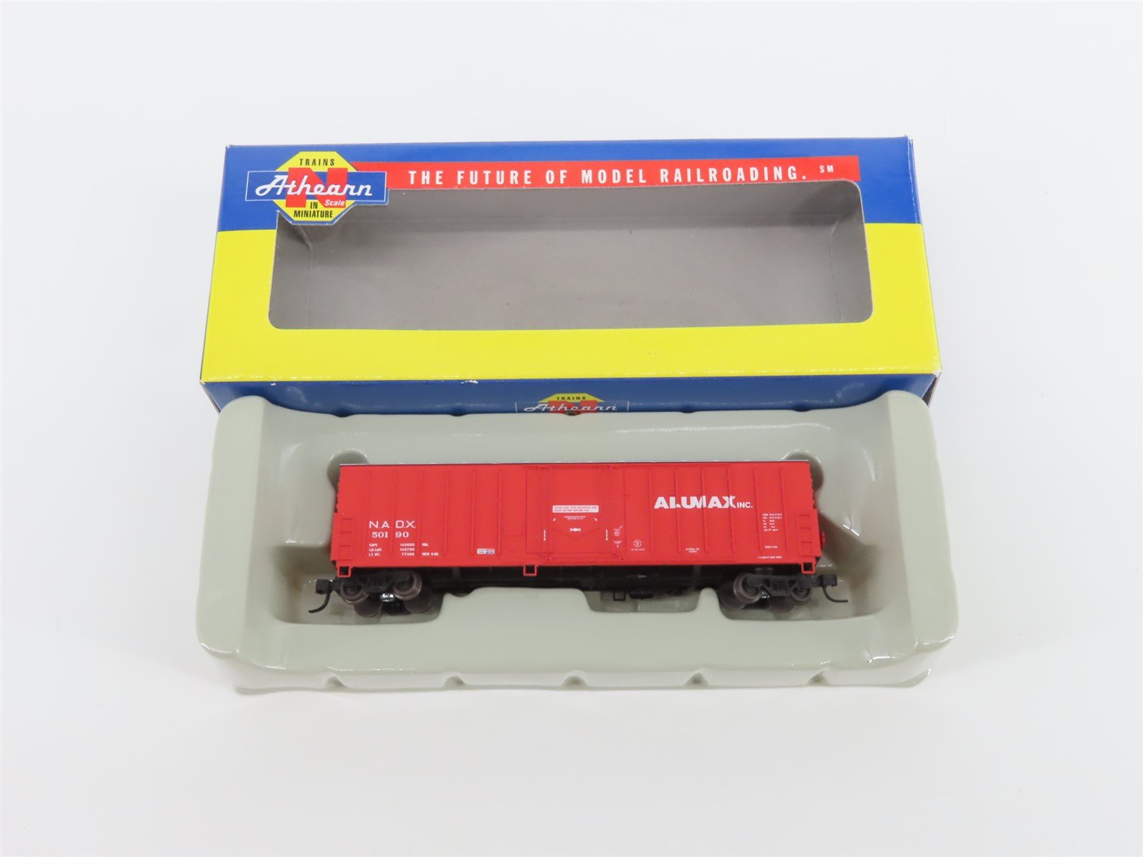 N Scale Athearn 10659 NADX ALUMAX 50' Single Door Box Car #50190