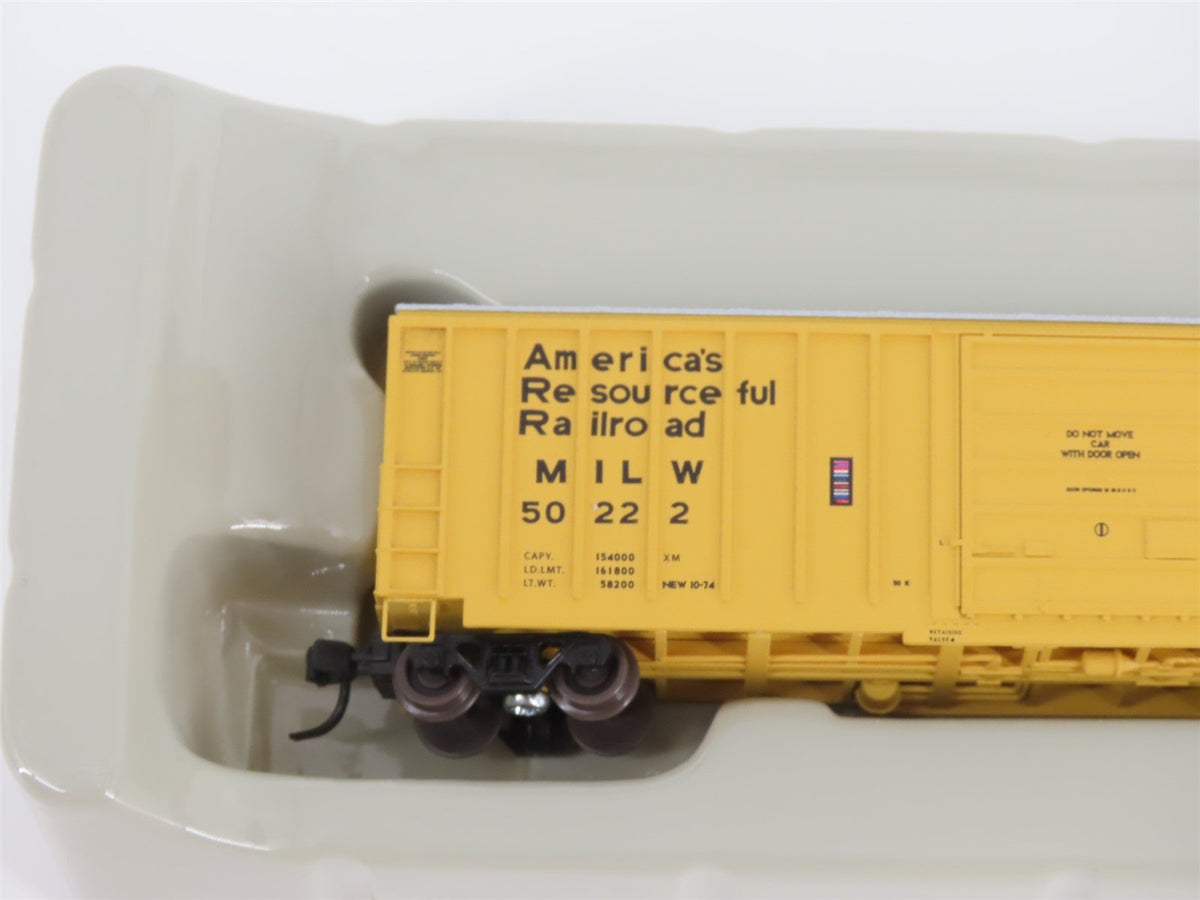 N Scale Athearn 10544 MILW Milwaukee Road 50&#39; Single Door Box Car #502222