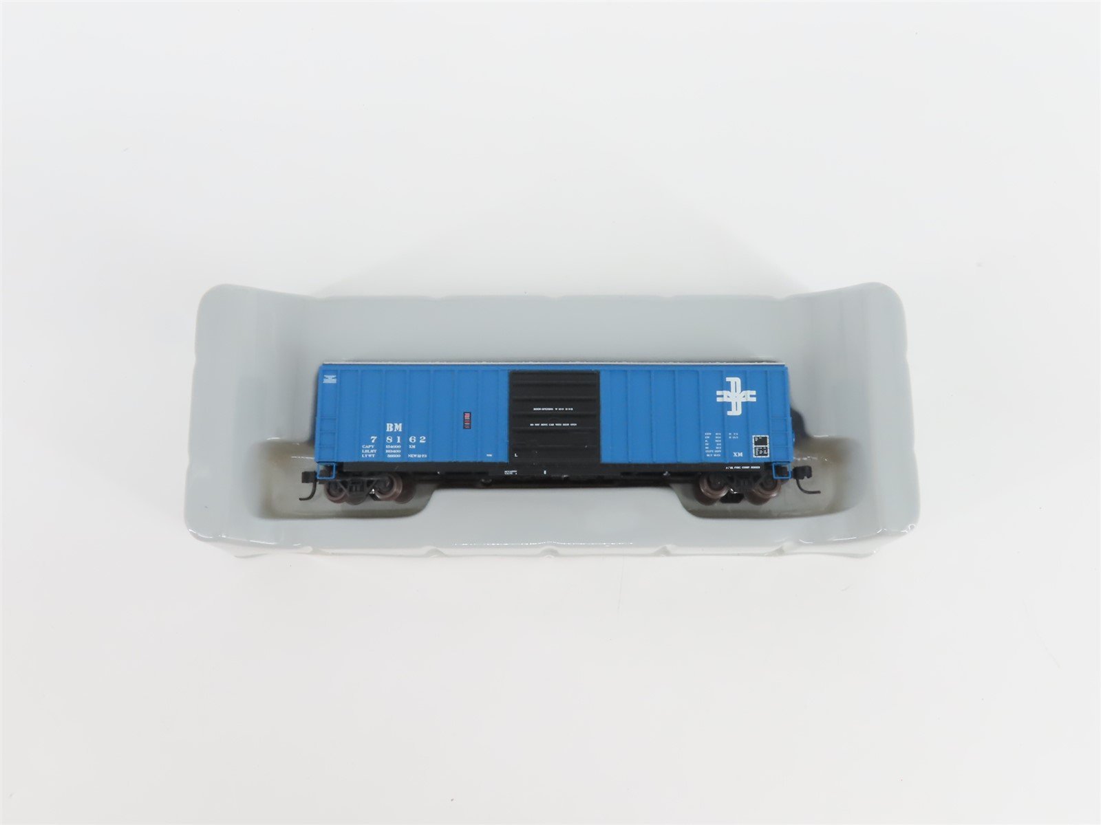 N Scale Athearn 10542 BM Boston & Maine Railroad 50' Single Door Box Car #78162