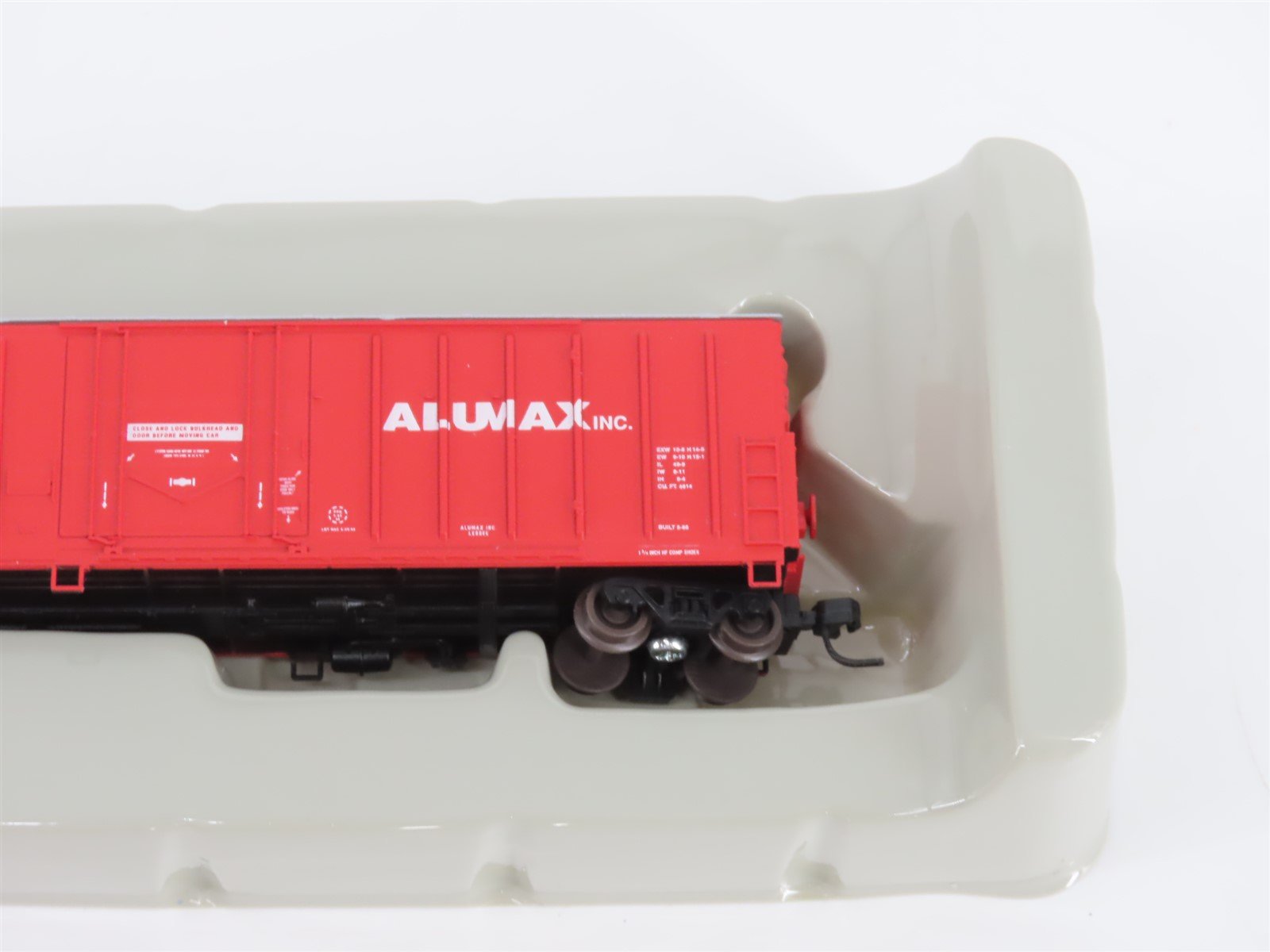 N Scale Athearn 10658 NADX ALUMAX 50' Single Door Box Car #50186