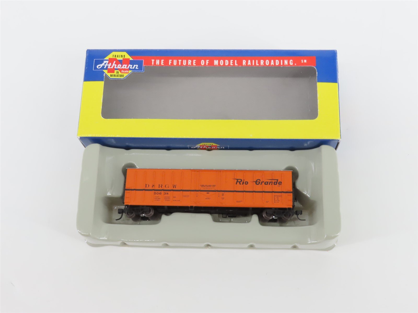 N Scale Athearn 10654 D&RGW Rio Grande 50' Single Door Box Car #50638