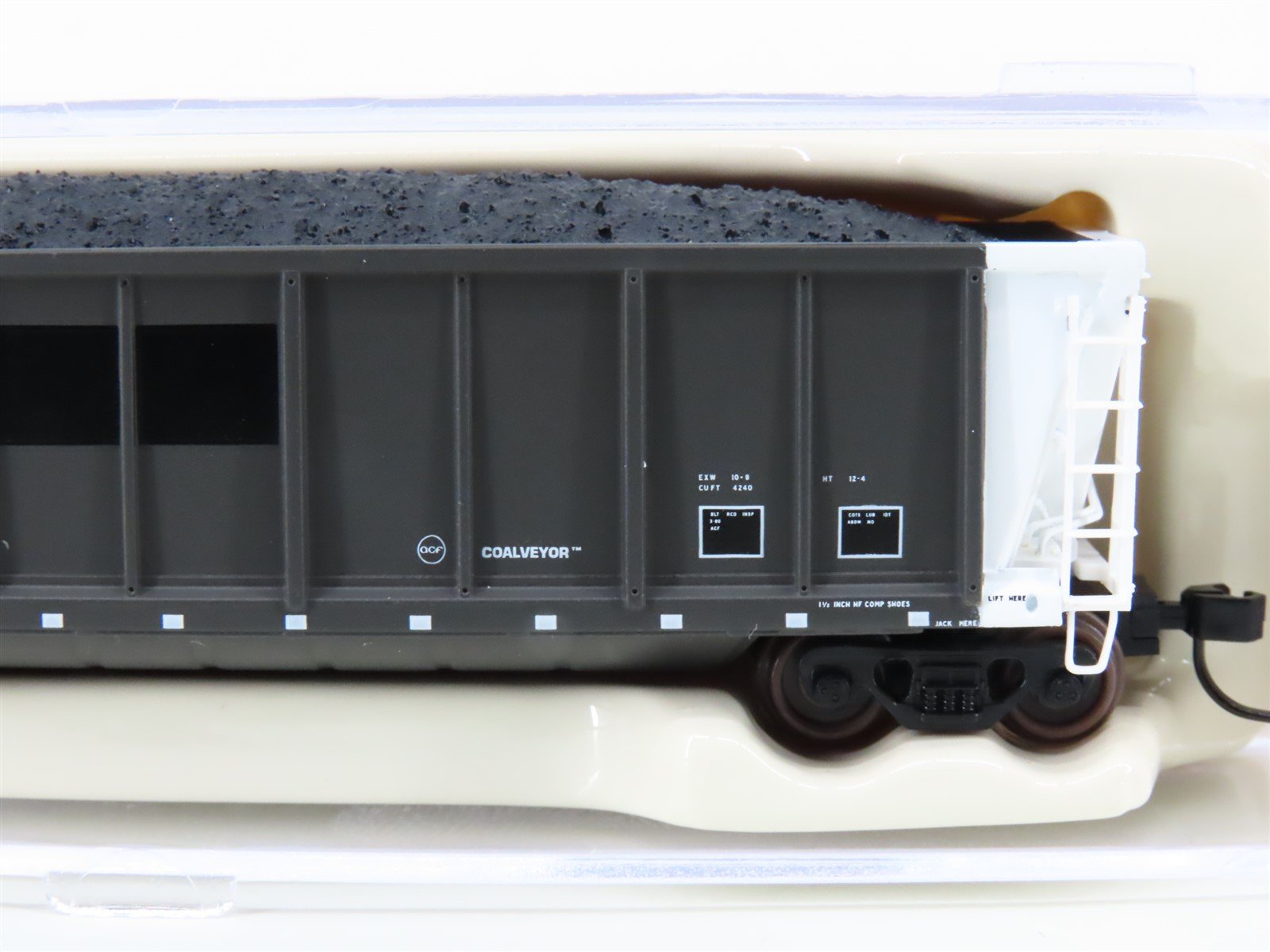 N Scale Atlas 43810-1 GBRX Greenbriar Leasing Coalveyor Hopper #92015 w/Load