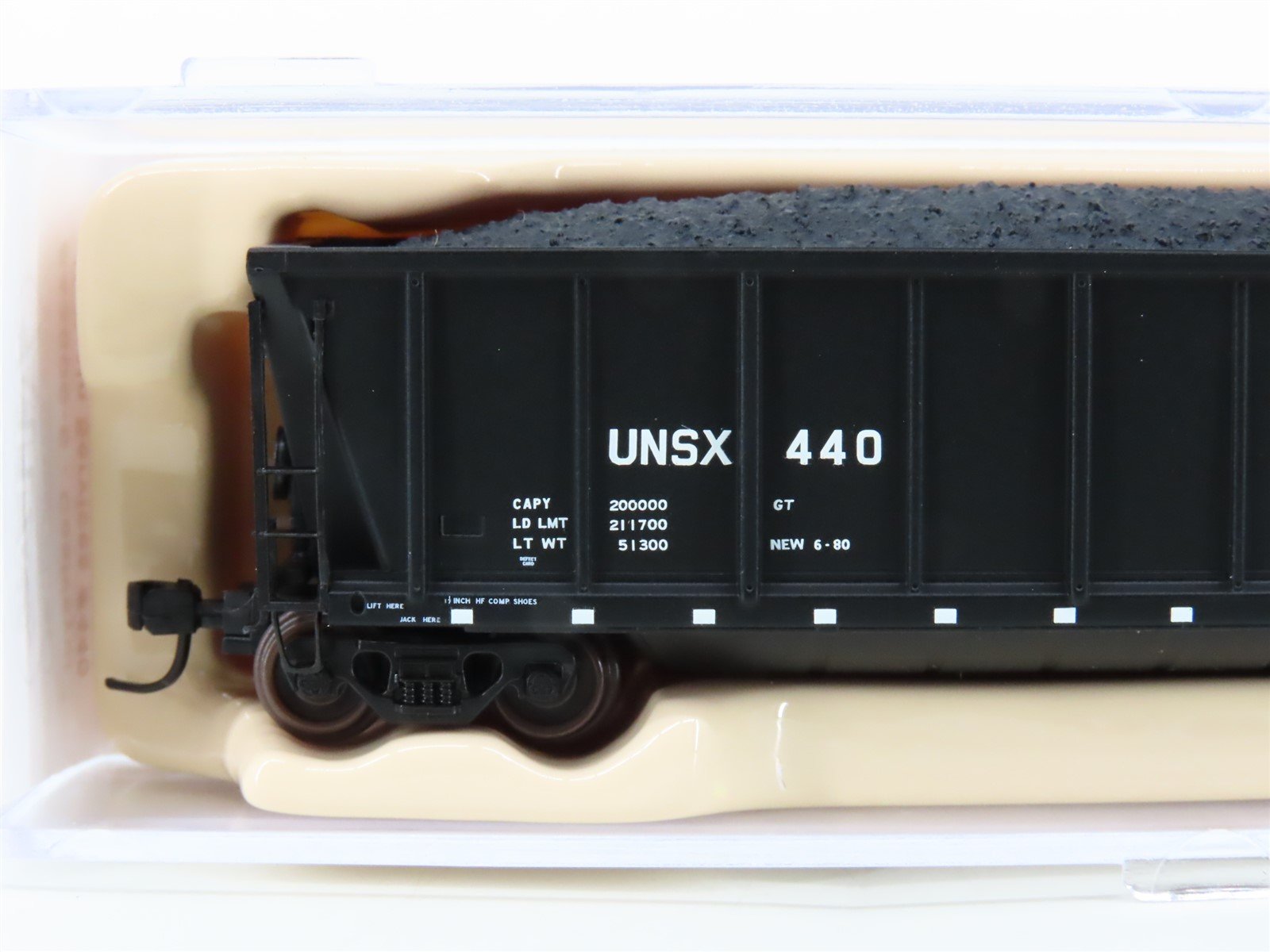 N Scale Atlas 43806-6 UNSX Unitrain Services Coalveyor Hopper #440 w/Coal Load