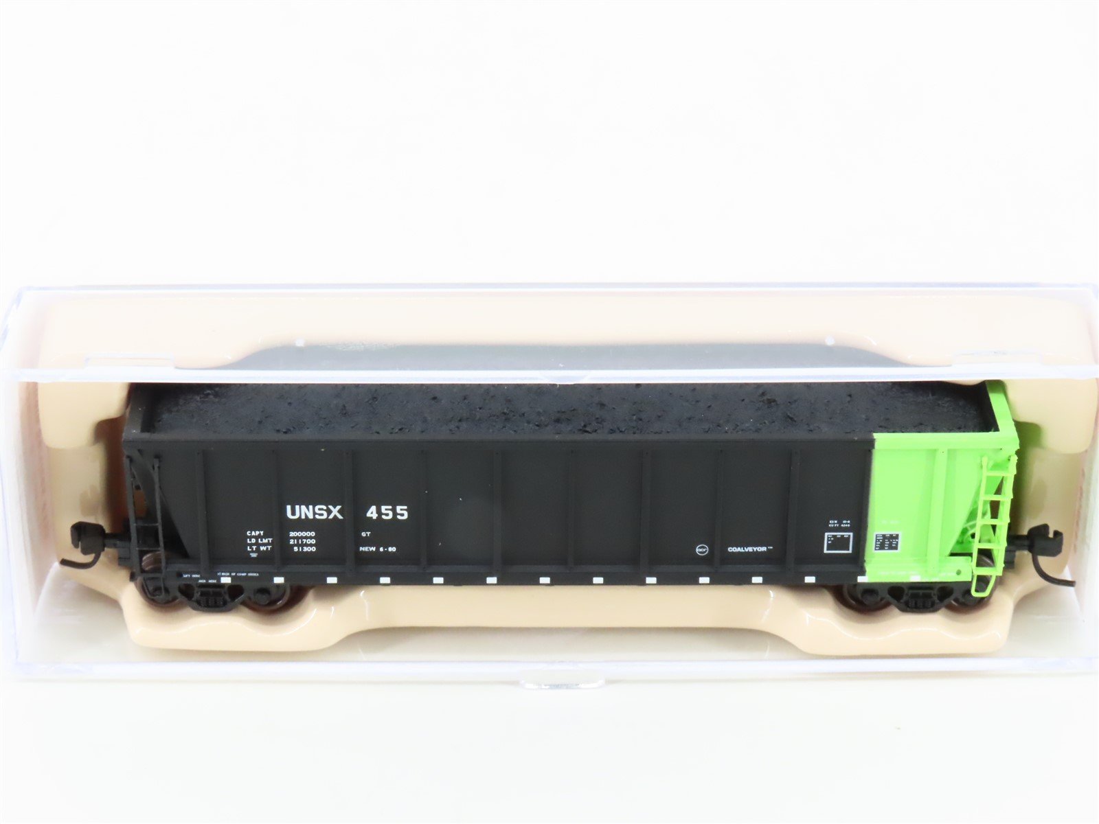 N Scale Atlas 43806-8 UNSX Unitrain Services Coalveyor Hopper #455 w/Coal Load