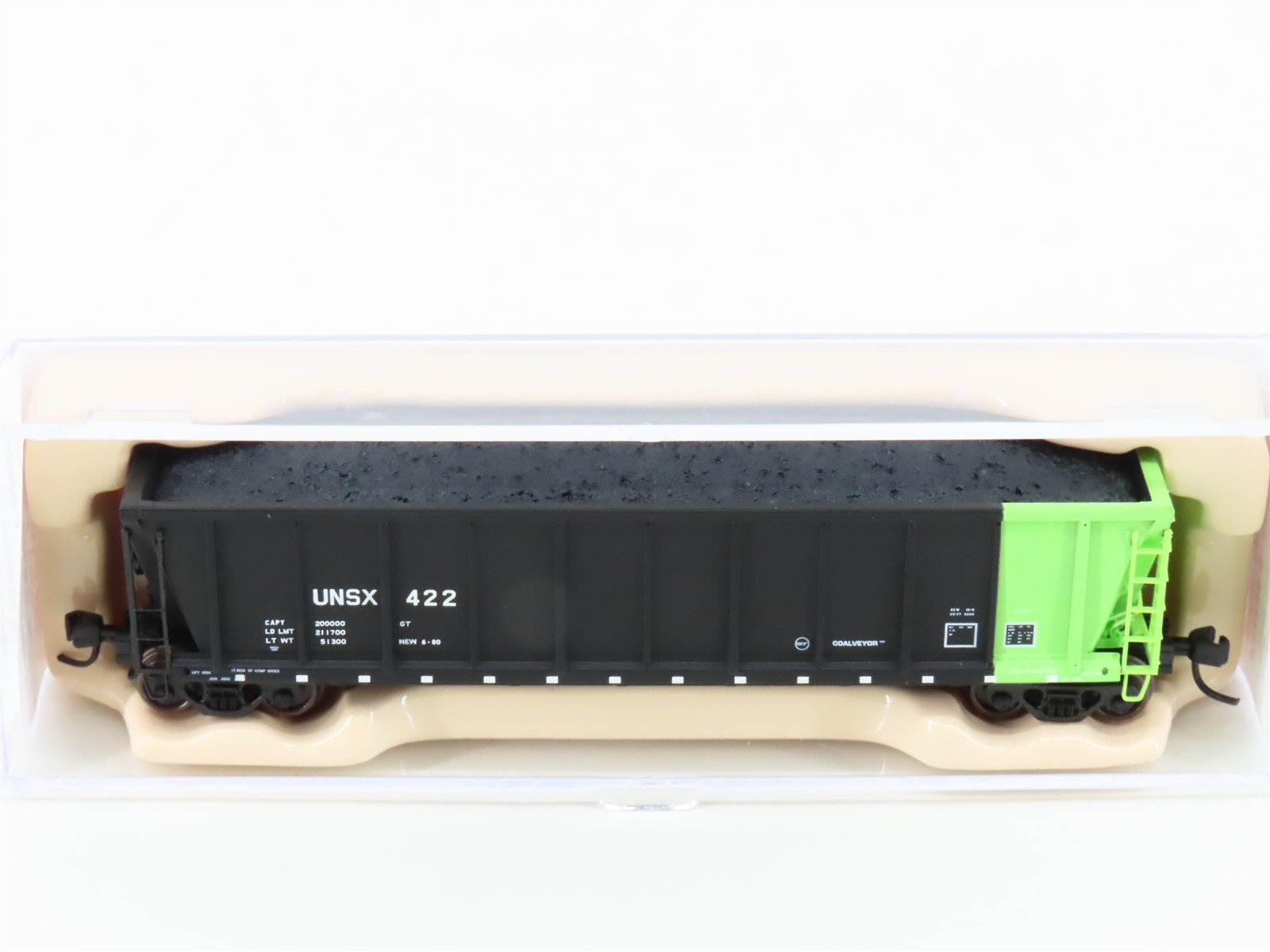 N Scale Atlas 43806-4 UNSX Unitrain Services Coalveyor Hopper #422 w/Coal Load