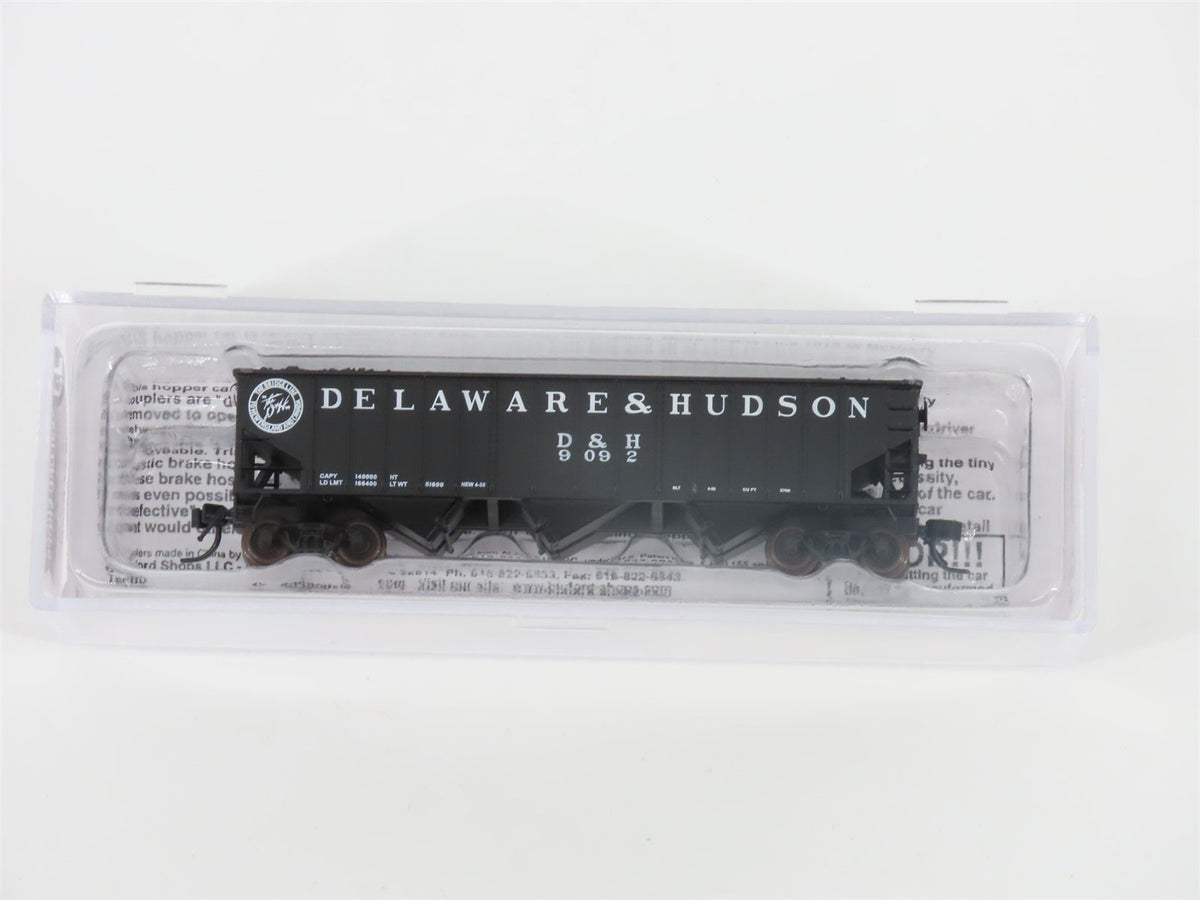 N Bluford Shops 14073 D&amp;H &quot;Bridge Line&quot; 3-Bay Rib-Side Hopper #9092 w/ Load