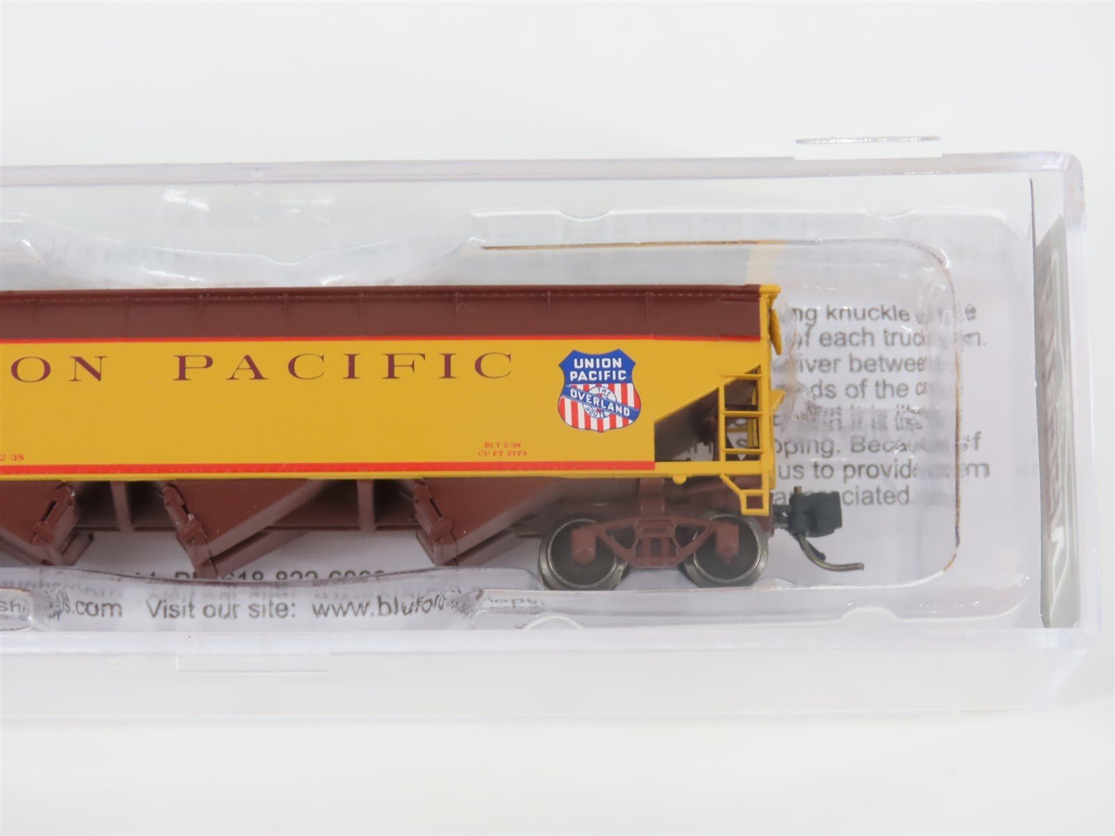 N Bluford Shops NSE BLU23-05 UP Pre-1939 Streamliner 3-Bay Hopper #15750 w/ Load