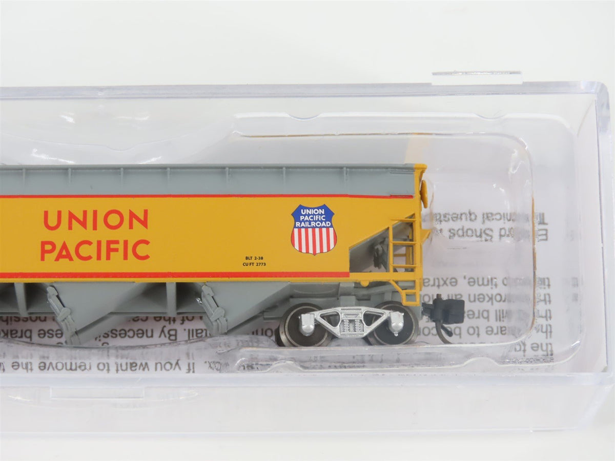 N Scale Bluford Shops NSE BLU23-06 UP 1958 Scheme 3-Bay Hopper #15775 w/ Load