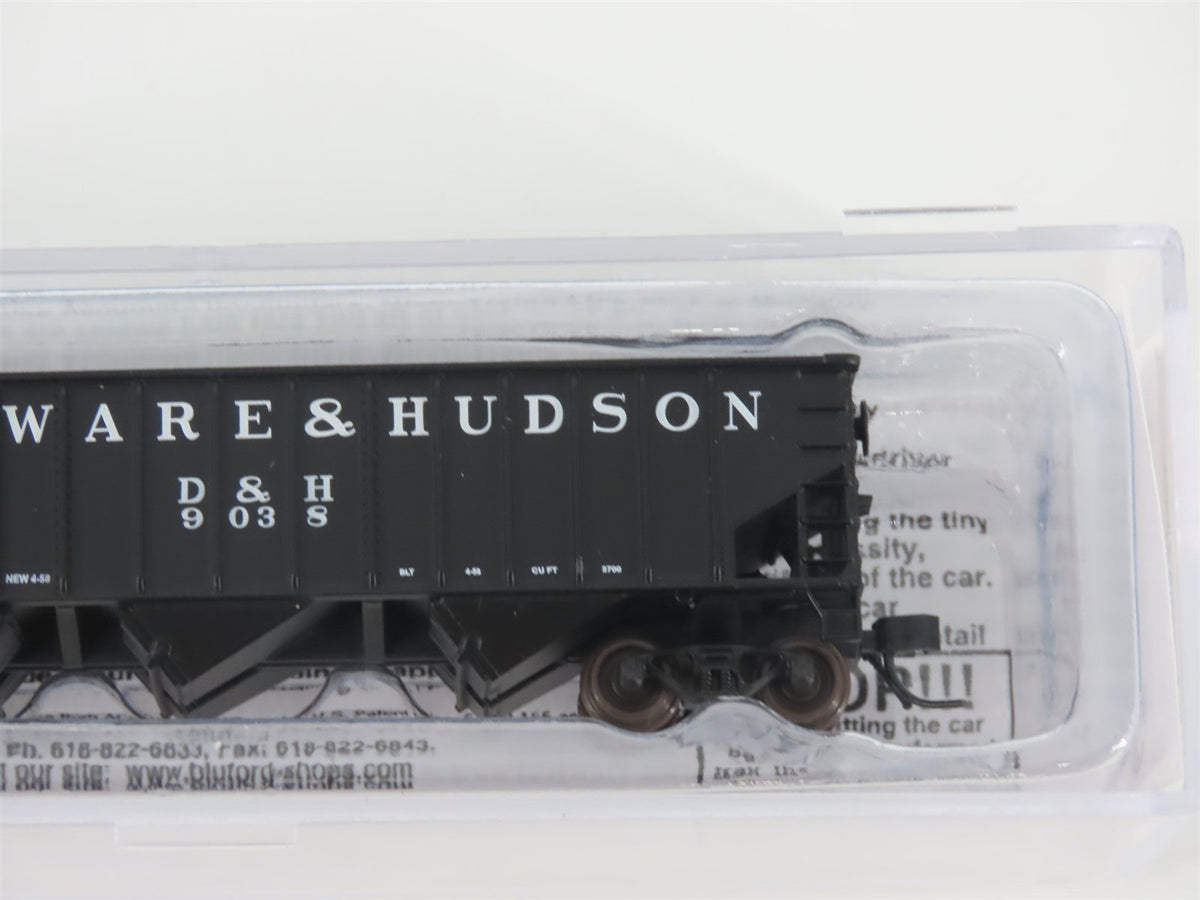 N Bluford Shops 14073 D&amp;H &quot;Bridge Line&quot; 3-Bay Rib-Side Hopper #9038 w/ Load