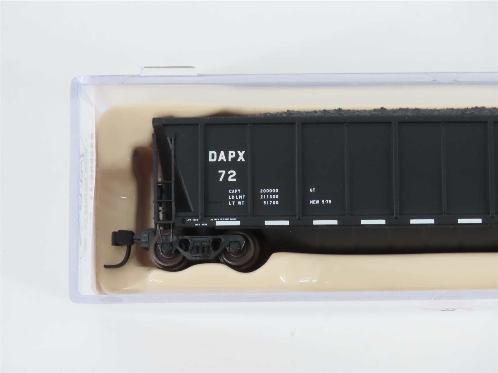 N Scale Atlas 43805-11 DAPX Dairyland Power Cooperative Coalveyor #72 w/ Load