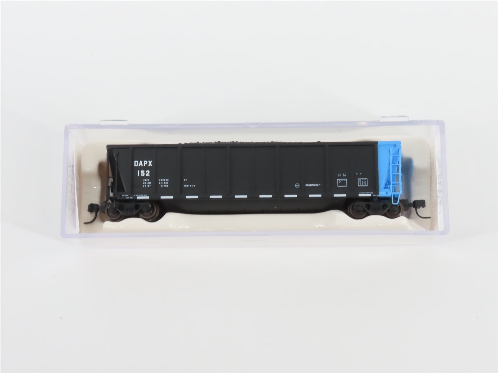 N Scale Atlas 43805-18 DAPX Dairyland Power Cooperative Coalveyor #152 w/ Load