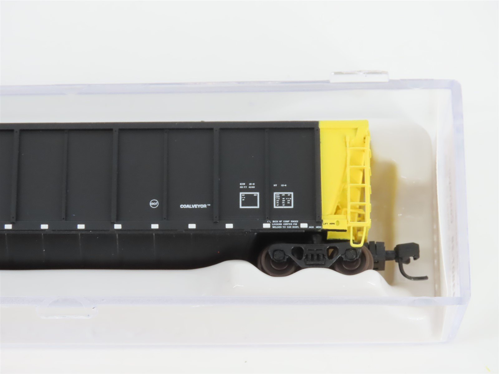 N Scale Atlas 43807-28 WEPX Wisconsin Electric Power Co. Coalveyor #963 w/ Load