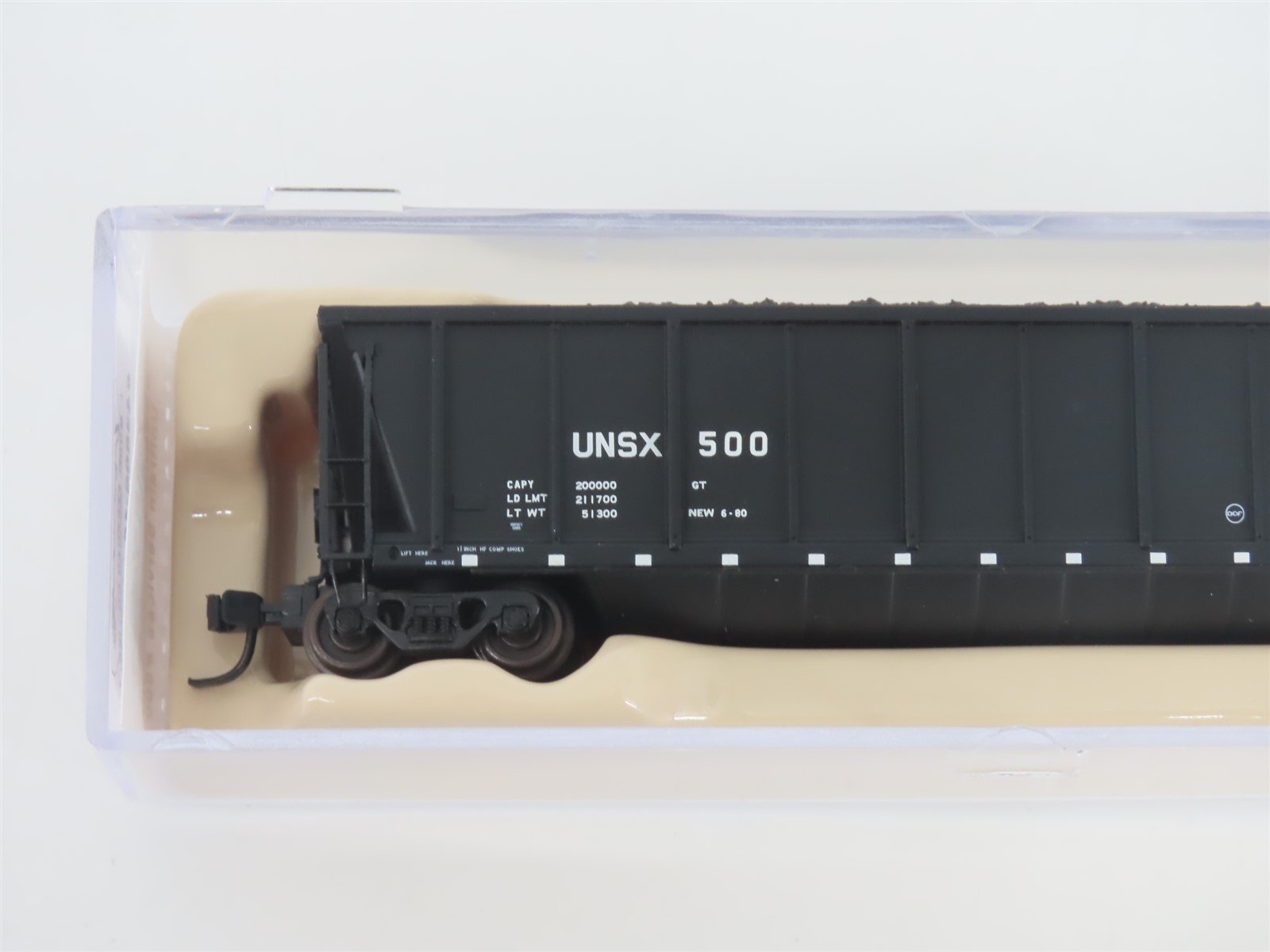 N Scale Atlas 43806-12 UNSX Unitrain Services Coalveyor #500 w/ Load