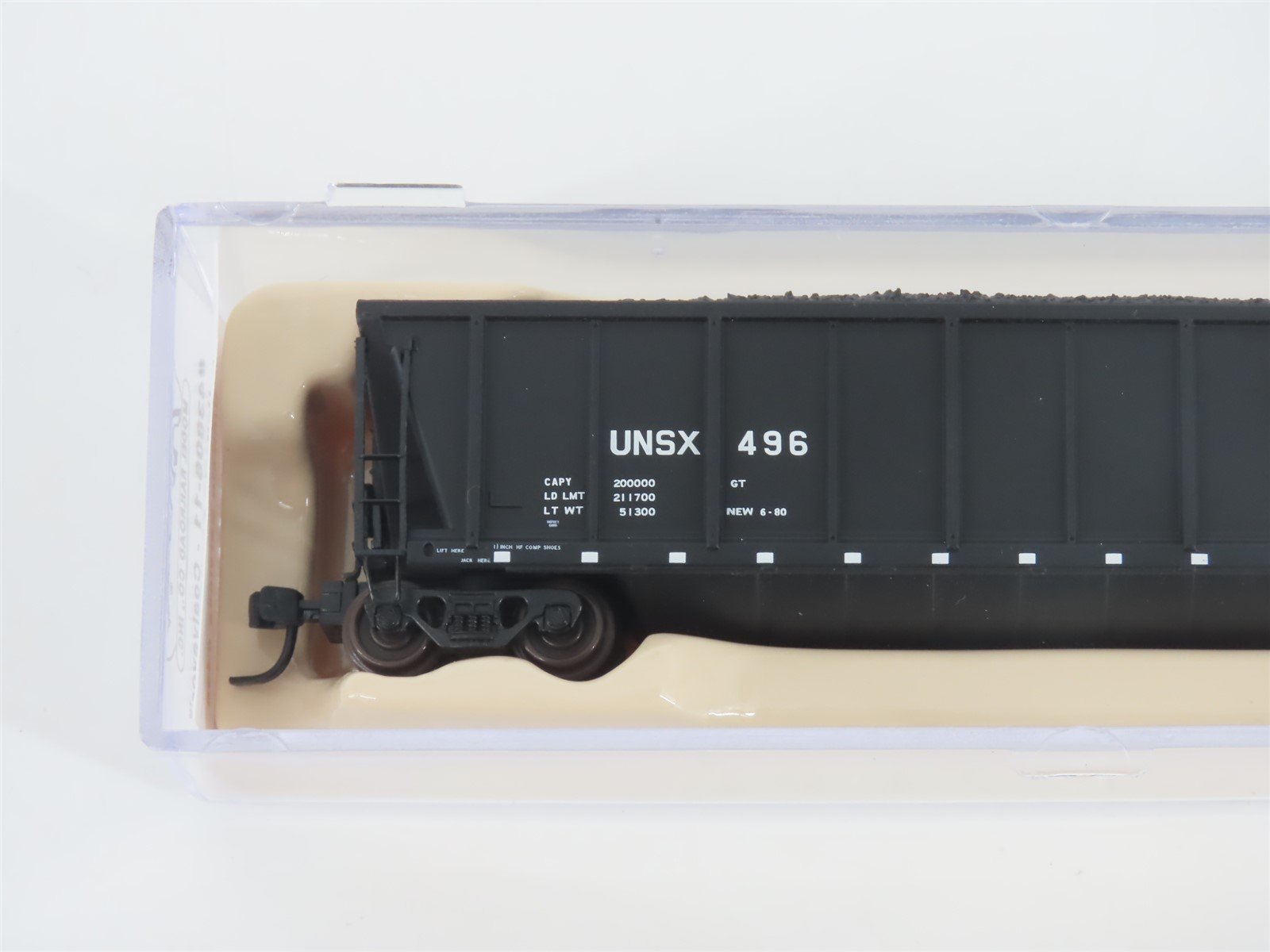 N Scale Atlas 43806-11 UNSX Unitrain Services Coalveyor #496 w/ Load