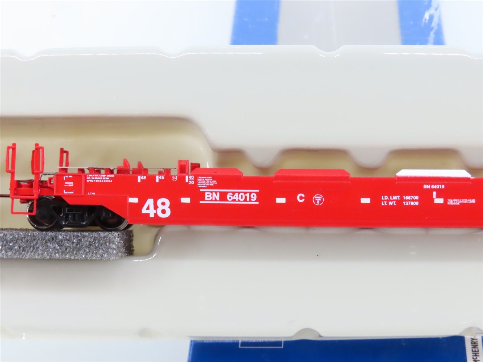 N Scale Athearn 17214 BN Railway 3-Unit Drawbarred Husky Stack Set