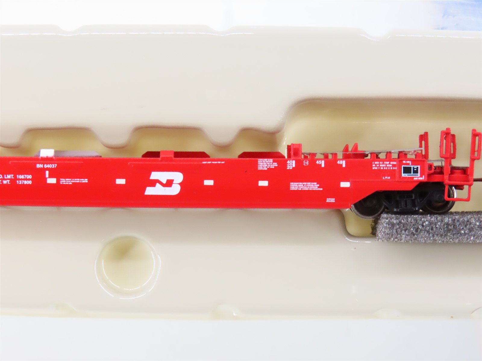 N Scale Athearn 17213 BN Railway 3-Unit Drawbarred Husky Stack Set