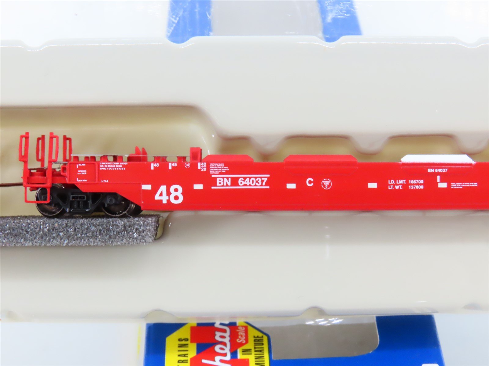 N Scale Athearn 17213 BN Railway 3-Unit Drawbarred Husky Stack Set