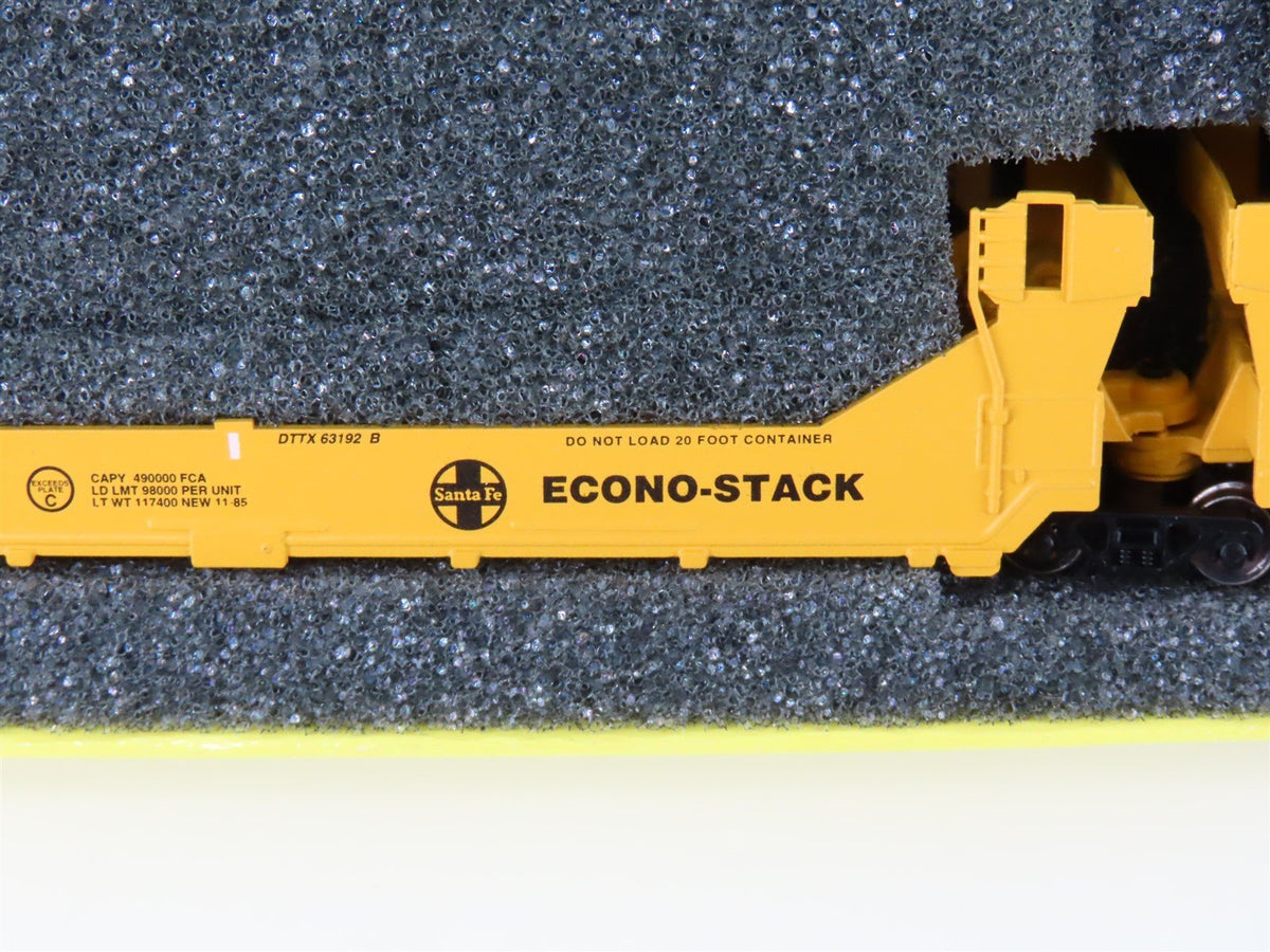 N Scale Deluxe Innovations 15020M-A DTTX ATSF Gunderson Twinstack 5-Car Set