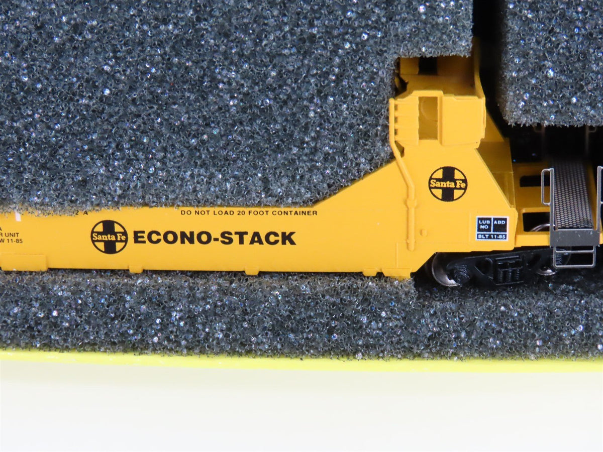 N Scale Deluxe Innovations 15020M-A DTTX ATSF Gunderson Twinstack 5-Car Set