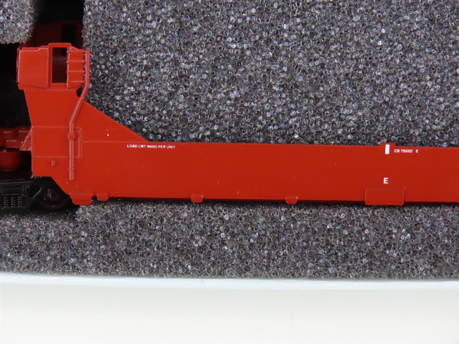 N Scale Deluxe Innovations 150601 CR Conrail Gunderson Twinstack 5-Car Set