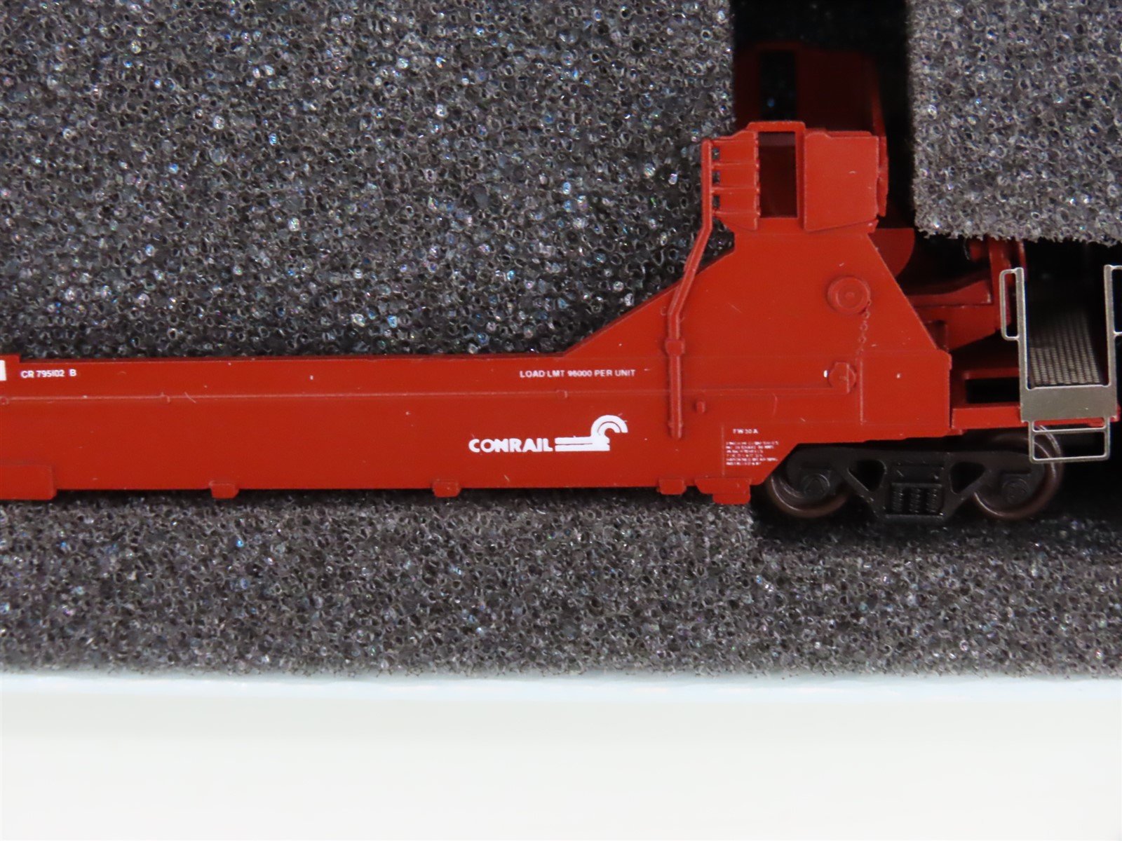 N Scale Deluxe Innovations 150601 CR Conrail Gunderson Twinstack 5-Car Set