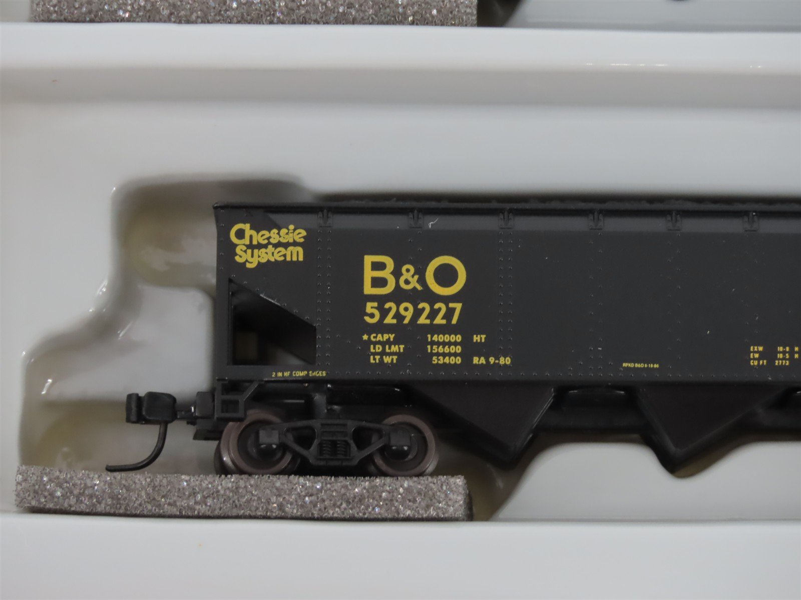 N Scale Athearn 11068 B&O Chessie System 40' 3-Bay Hopper w/ Load 5-Pack