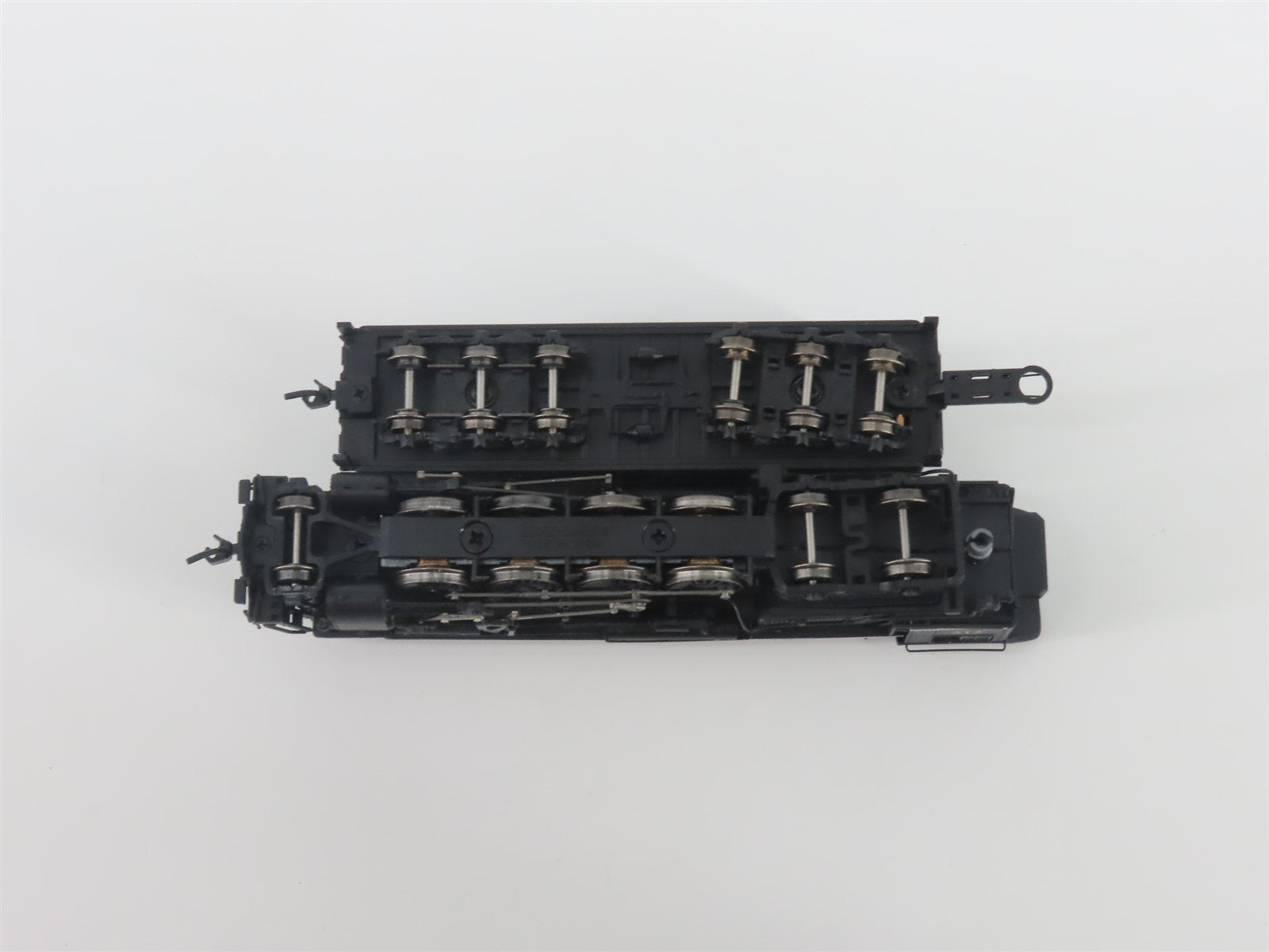 N Proto 2000 Heritage 7469 NKP Nickel Plate Road 2-8-4 Berkshire Steam #717