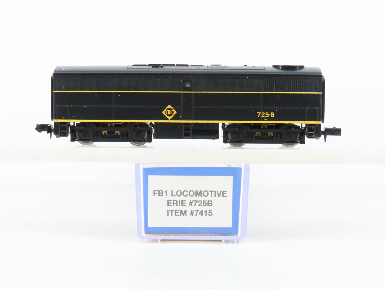 N Scale Life-Like 7415 Erie FB1 Diesel Locomotive #725B