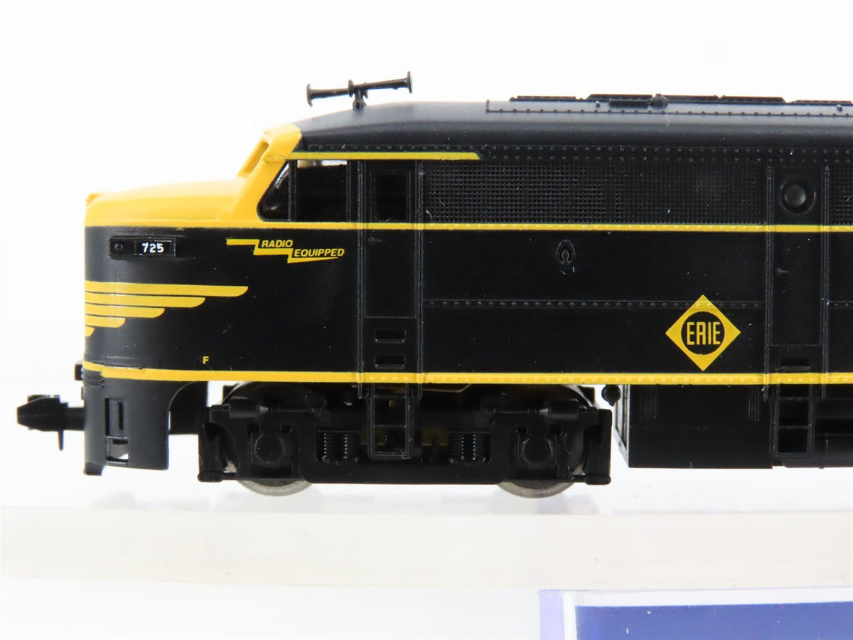 N Scale Life-Like 7415 Erie FA1 Diesel Locomotive #725A