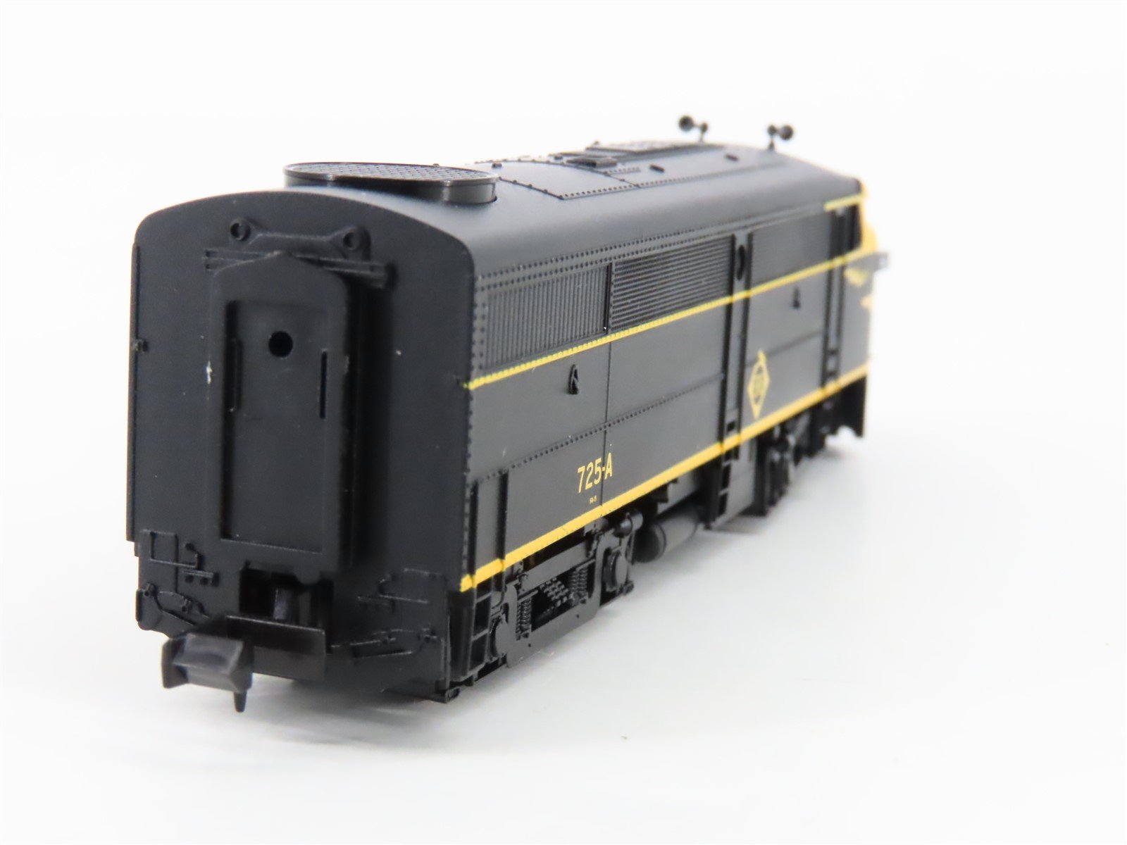 N Scale Life-Like 7415 Erie FA1 Diesel Locomotive #725A
