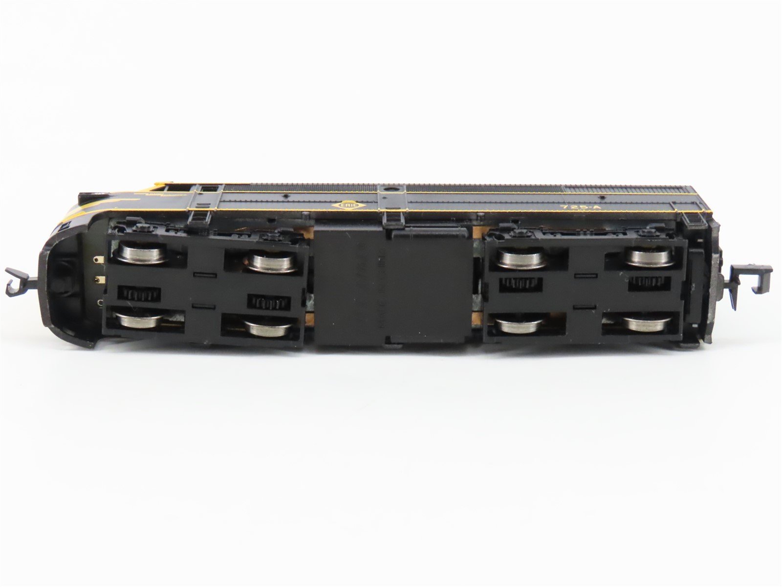 N Scale Life-Like 7415 Erie FA1 Diesel Locomotive #725A