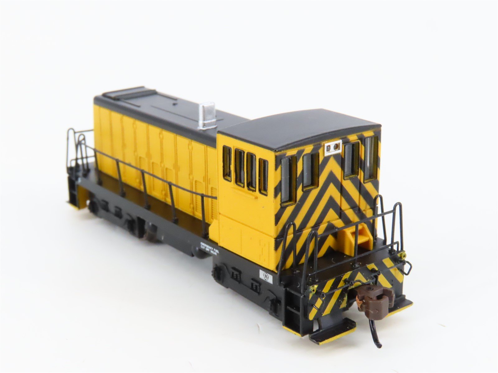 N Scale Bachmann 82054 Yellow Unlettered GE 70-Ton Diesel Locomotive w/DCC