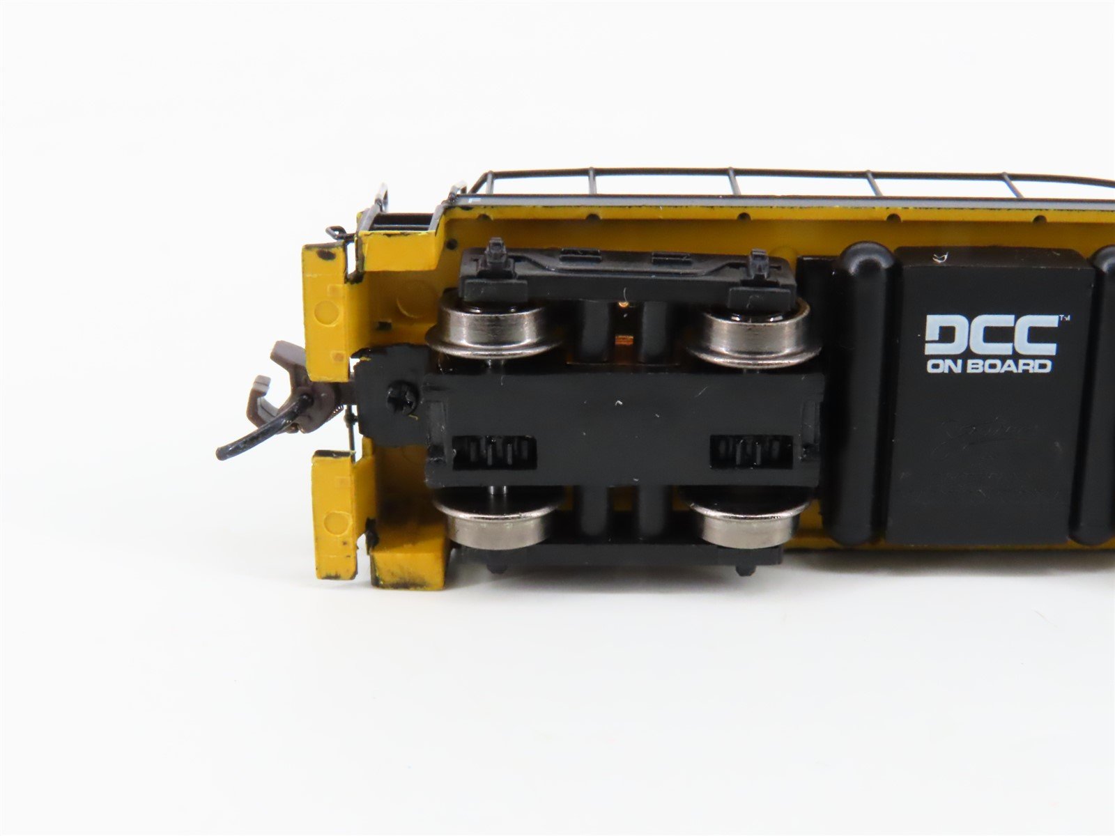 N Scale Bachmann 82054 Yellow Unlettered GE 70-Ton Diesel Locomotive w/DCC