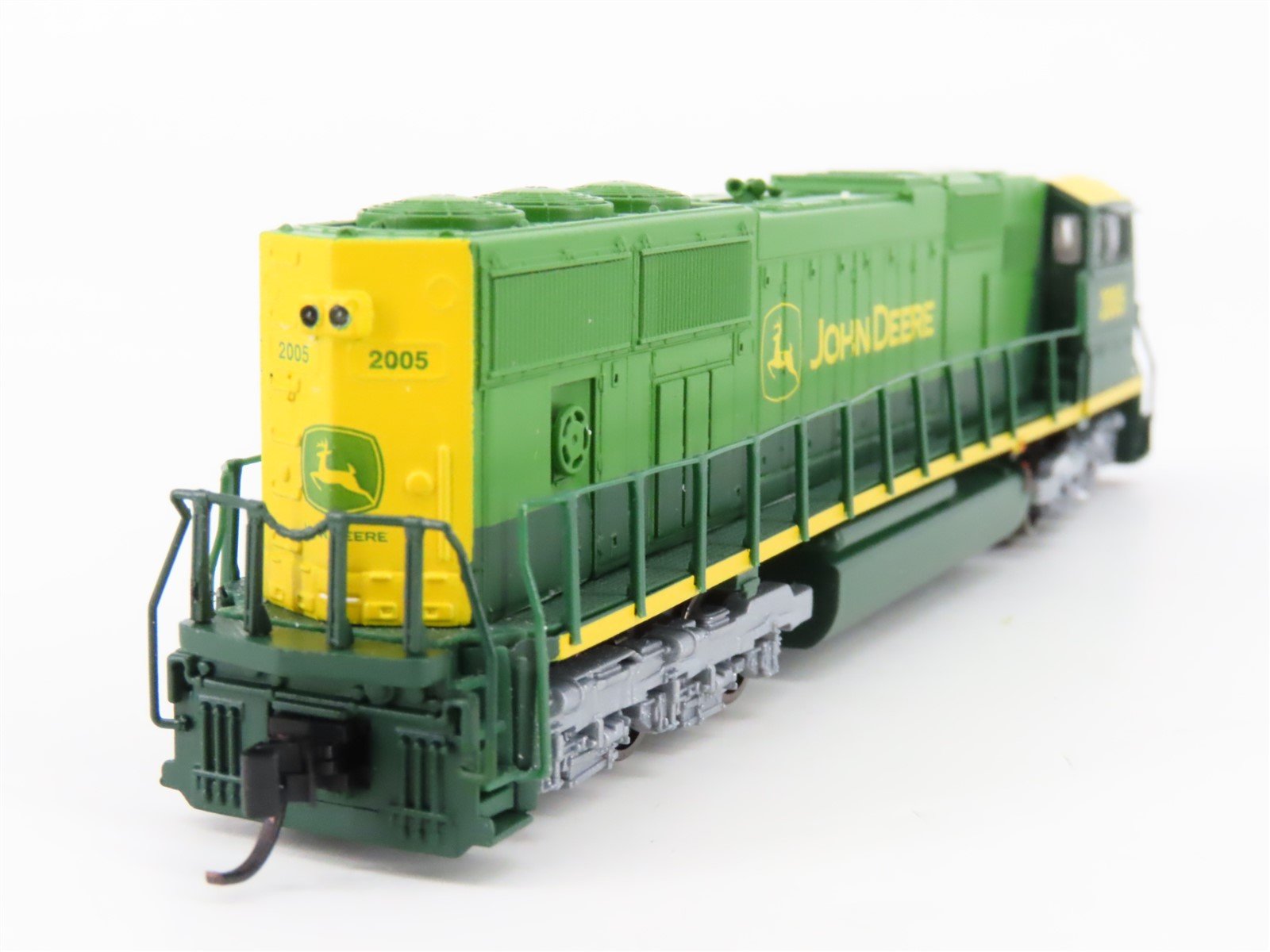 N Scale Athearn John Deere SD70MAC Diesel Set w/Cars, Track & Transformer