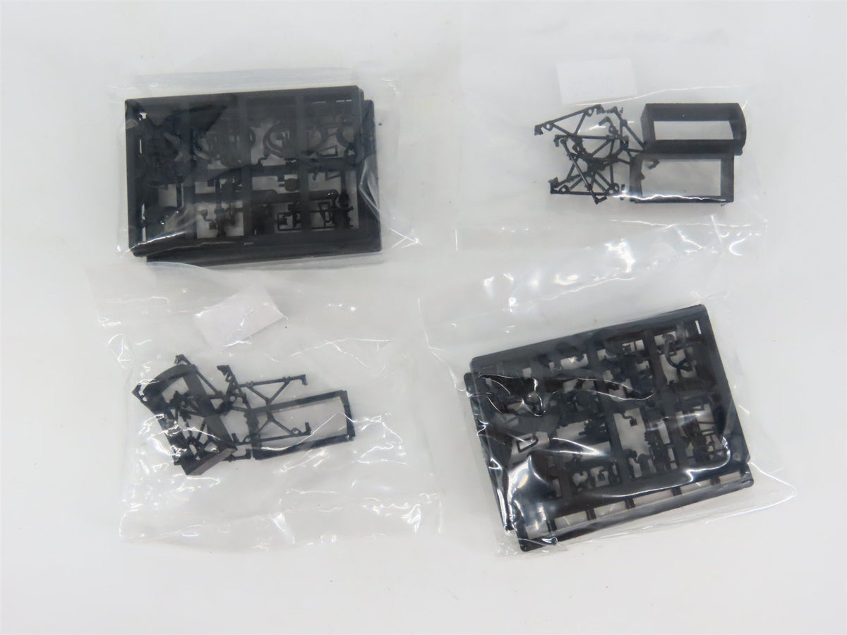 HO Liliput L350081 British Forces Royal Transportation Corps Passenger 2-Car Set