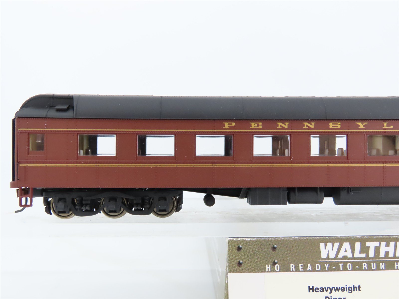 HO Scale Walthers 932-10154 PRR Pennsylvania Heavyweight Diner Passenger Car