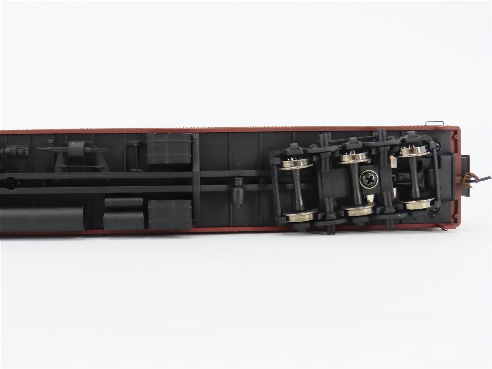 HO Scale Walthers 932-10154 PRR Pennsylvania Heavyweight Diner Passenger Car