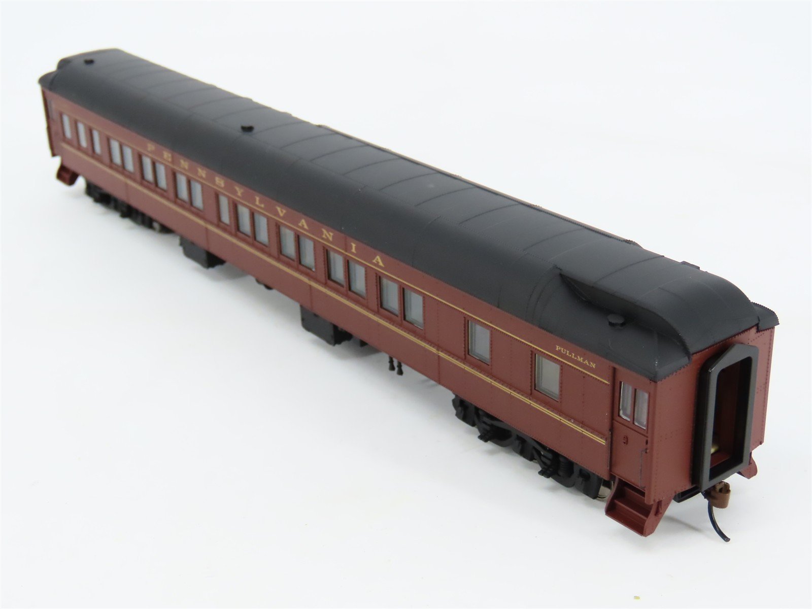 HO Scale Walthers 932--10054 PRR Pennsylvania 8-1-2 Sleeper Passenger Car