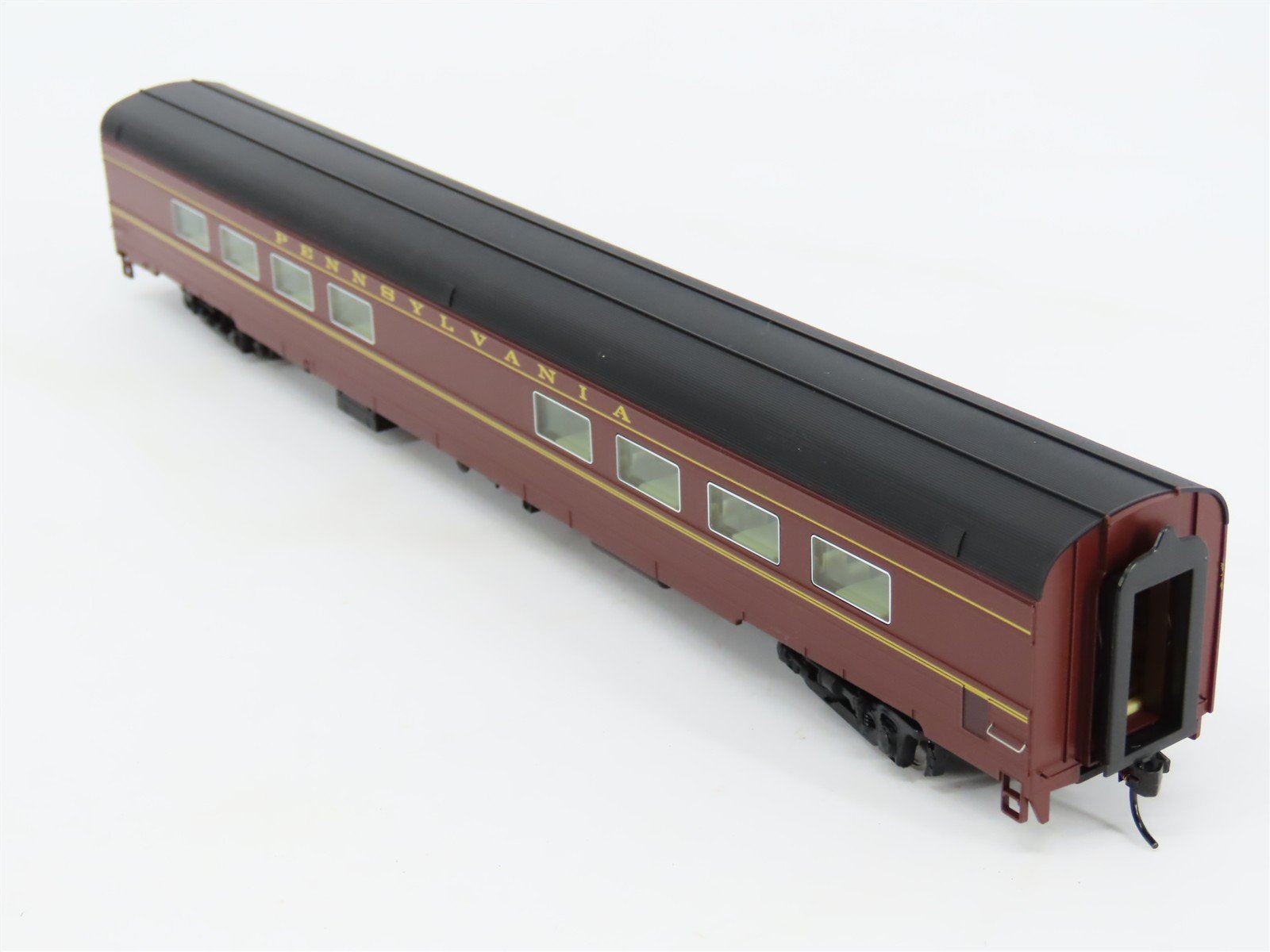 HO Walthers 932-9640 PRR 1953-Era Broadway Limited Budd 68-Seat Diner Passenger