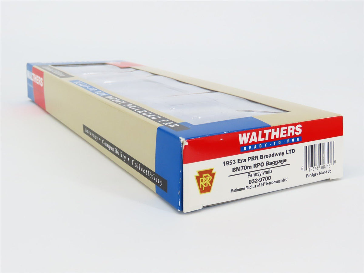 HO Walthers 932-9700 PRR 1953-Era Broadway Limited BM70m RPO/Baggage Passenger