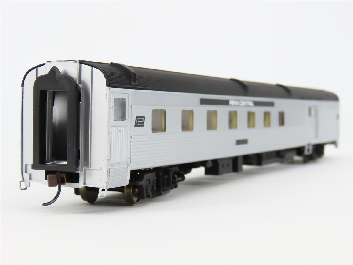 HO Scale Walthers 932-6475 PC Penn Central 85&#39; Budd Baggage-Dorm Passenger Car