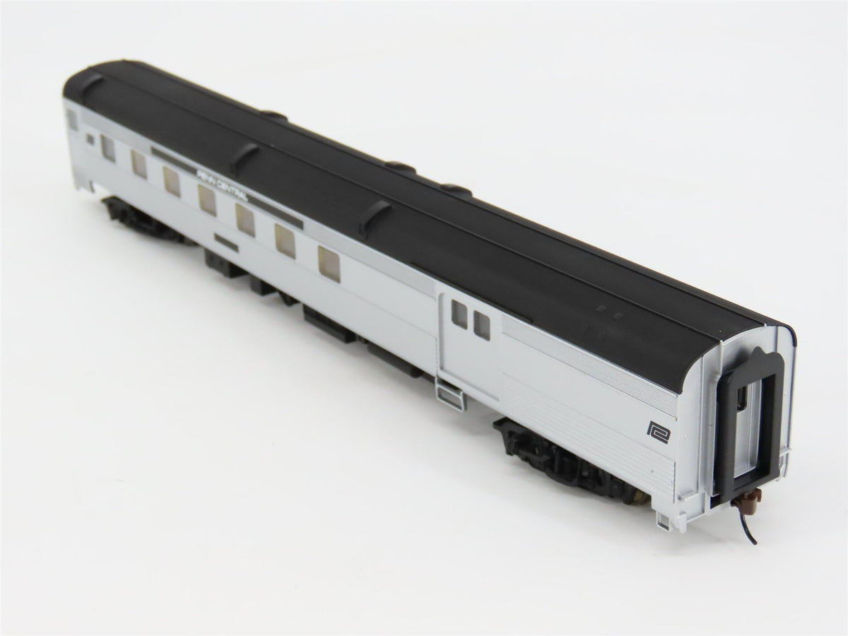 HO Scale Walthers 932-6475 PC Penn Central 85&#39; Budd Baggage-Dorm Passenger Car