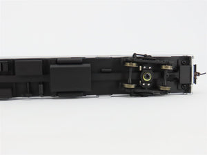 HO Scale Walthers 932-6475 PC Penn Central 85' Budd Baggage-Dorm Passenger Car