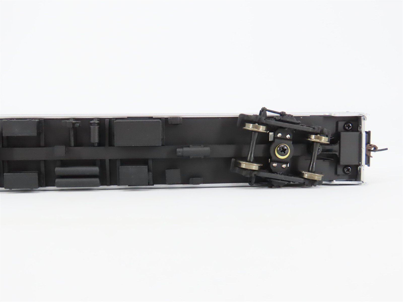 HO Scale Walthers 932-6366 PRR Pennsylvania 85' Budd 24-8 Slumbercoach Passenger